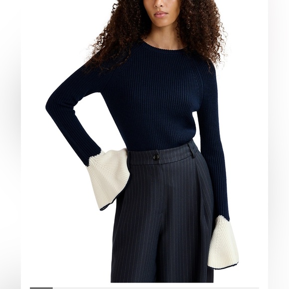 ESSENTIEL ANTWERP || Flared Cuff Sweater || XL - Picture 1 of 8